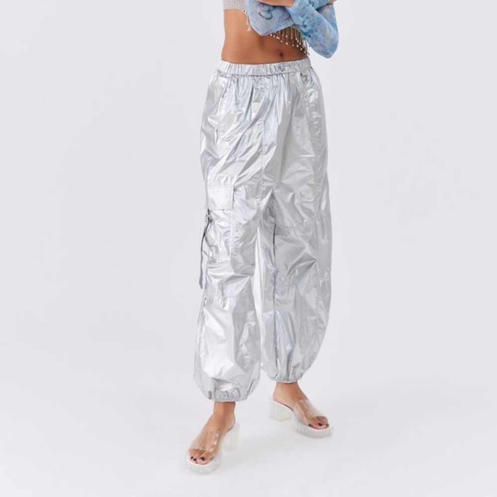 Urban Outfitters Jana Metallic Cargo Pant - Picture 2 of 5